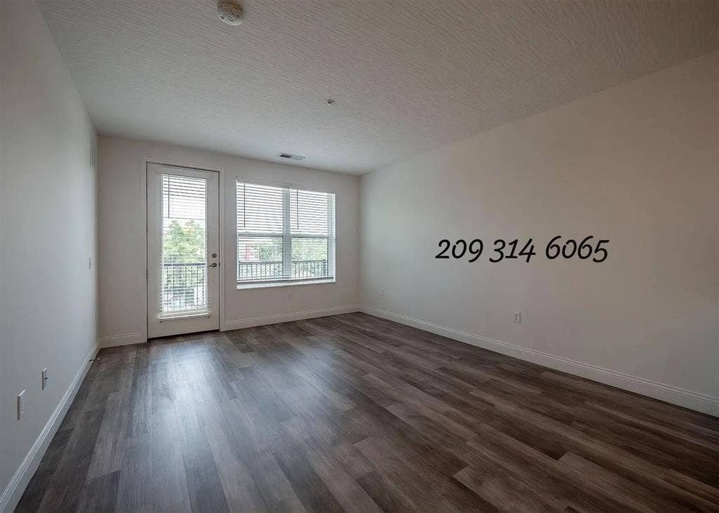 Makley Place offers one, bedroom