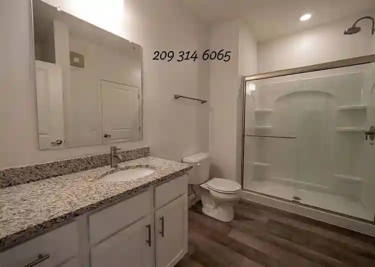 Makley Place offers one, bedroom