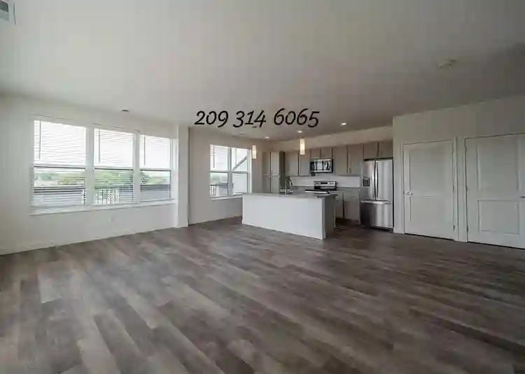 Makley Place offers one, bedroom