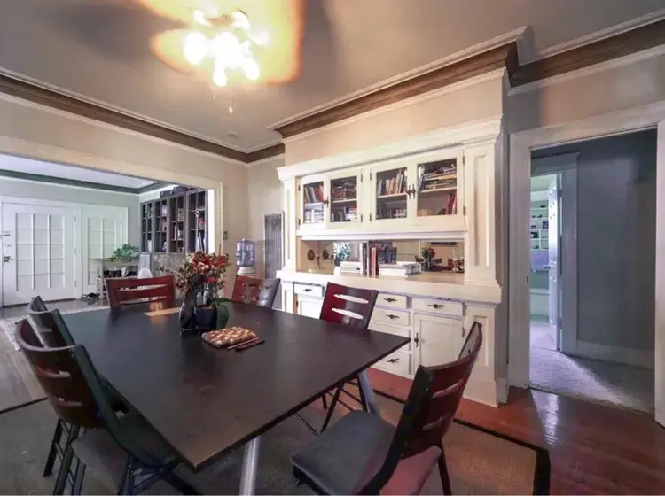 Private room in creative house