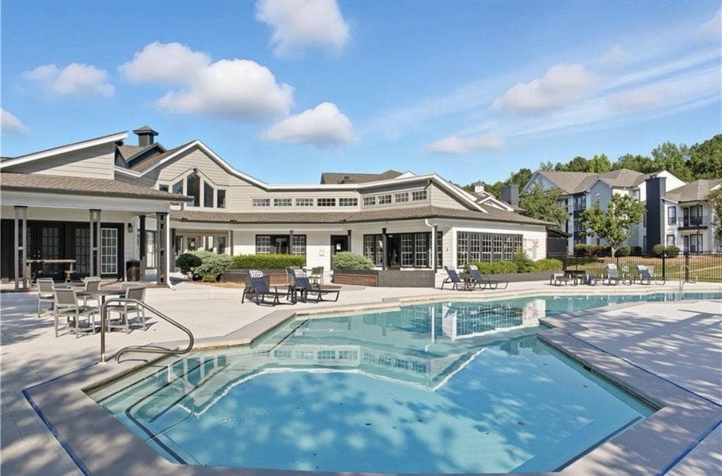 Auburn condo 2 bed 2 bathh