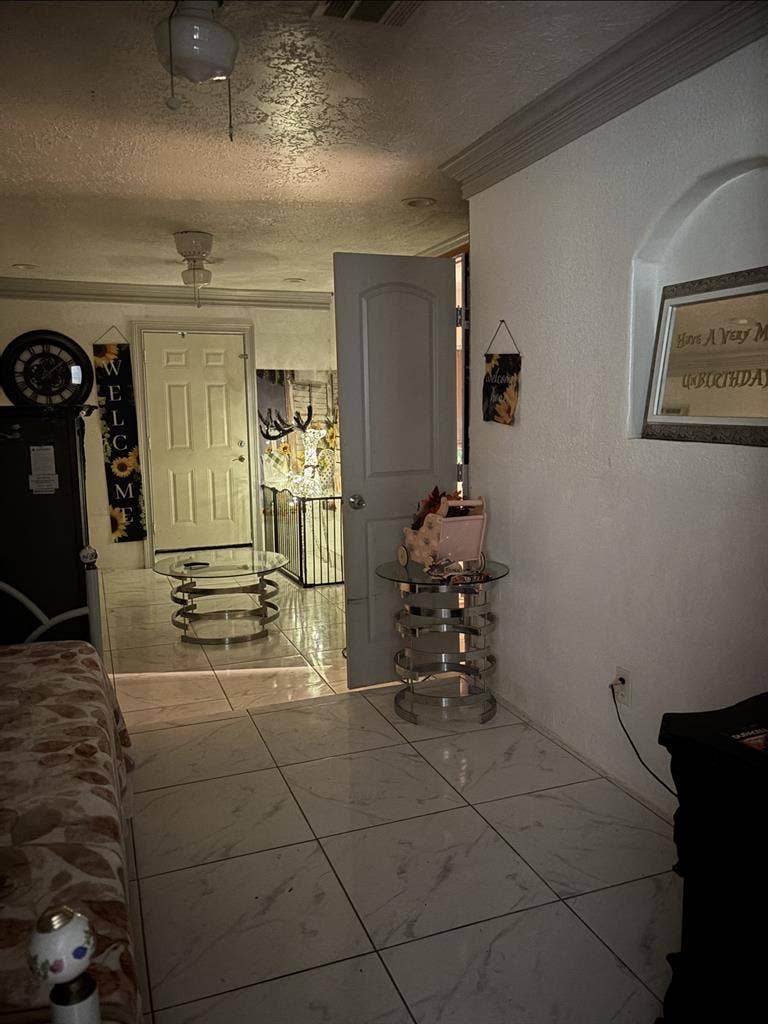 Furnished room/ private bathroom