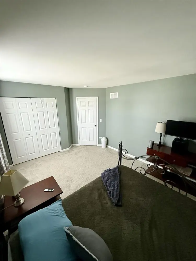 AWESOME HOME IN CLUBHOUSE COMMUNITY