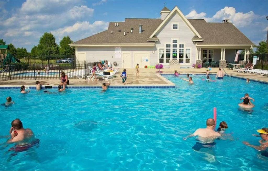 AWESOME HOME IN CLUBHOUSE COMMUNITY