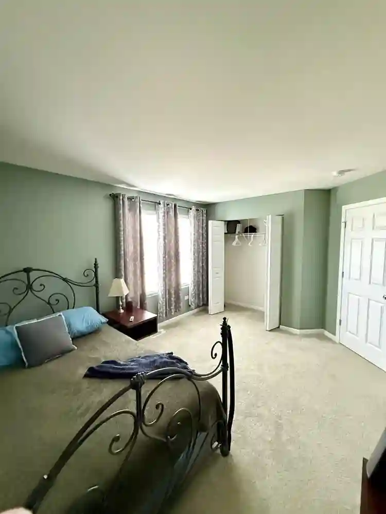 AWESOME HOME IN CLUBHOUSE COMMUNITY