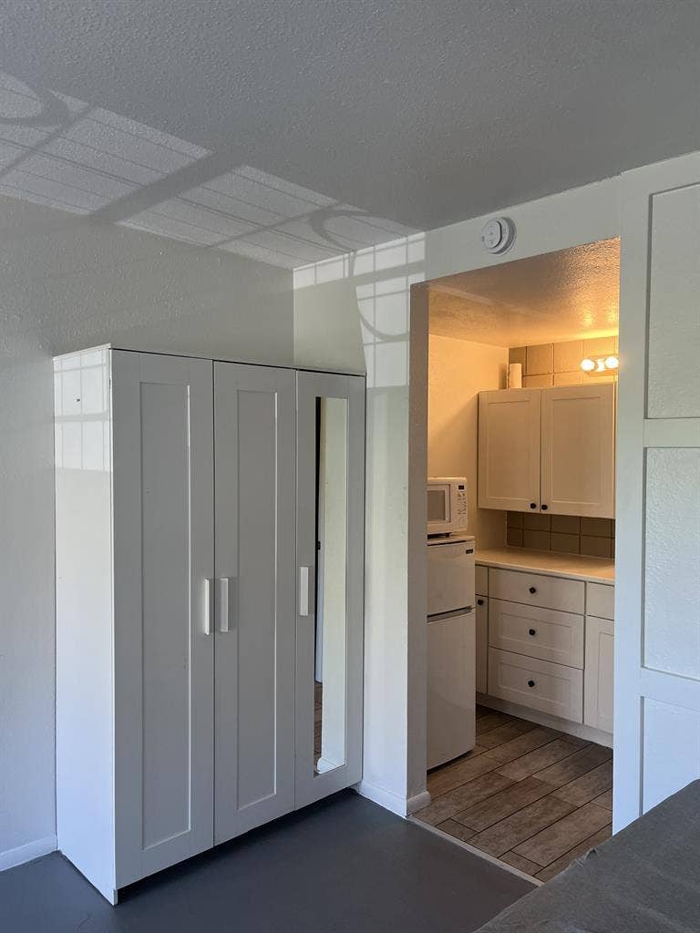 🏠 Lease Takeover – $950/month