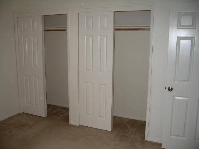 Room avail, flex start date Sept