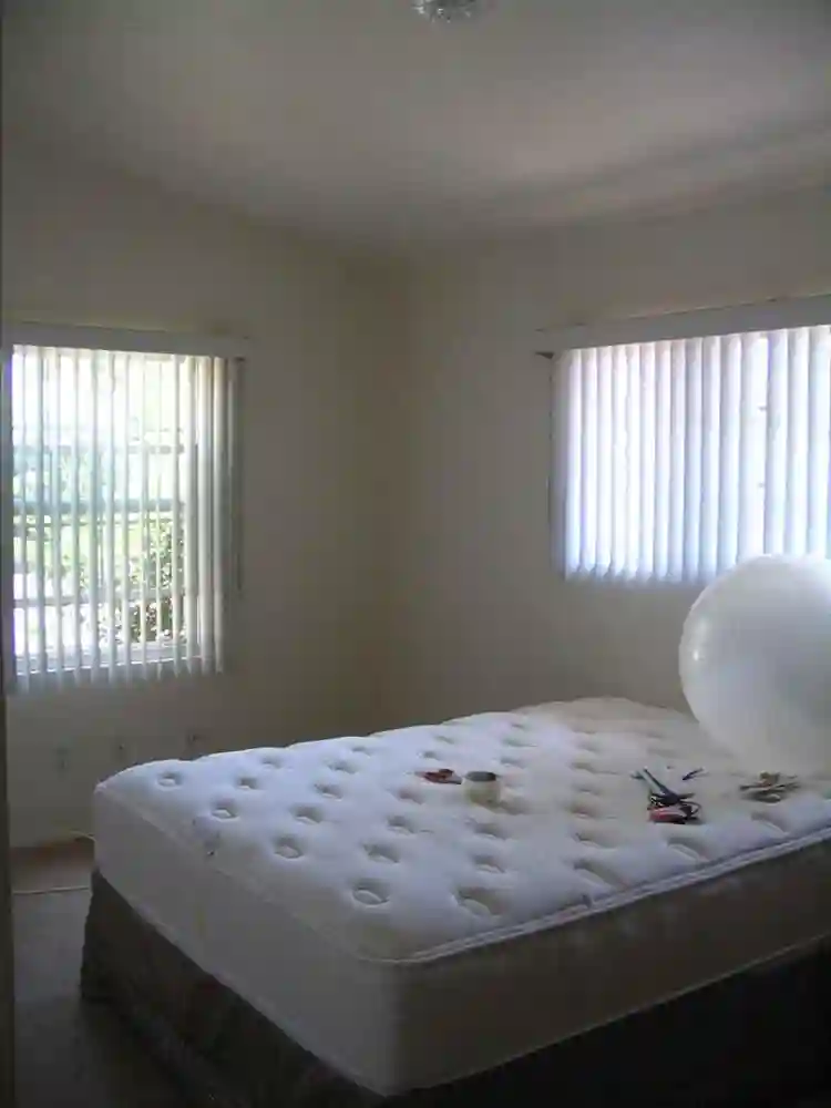Room avail, flex start date Sept