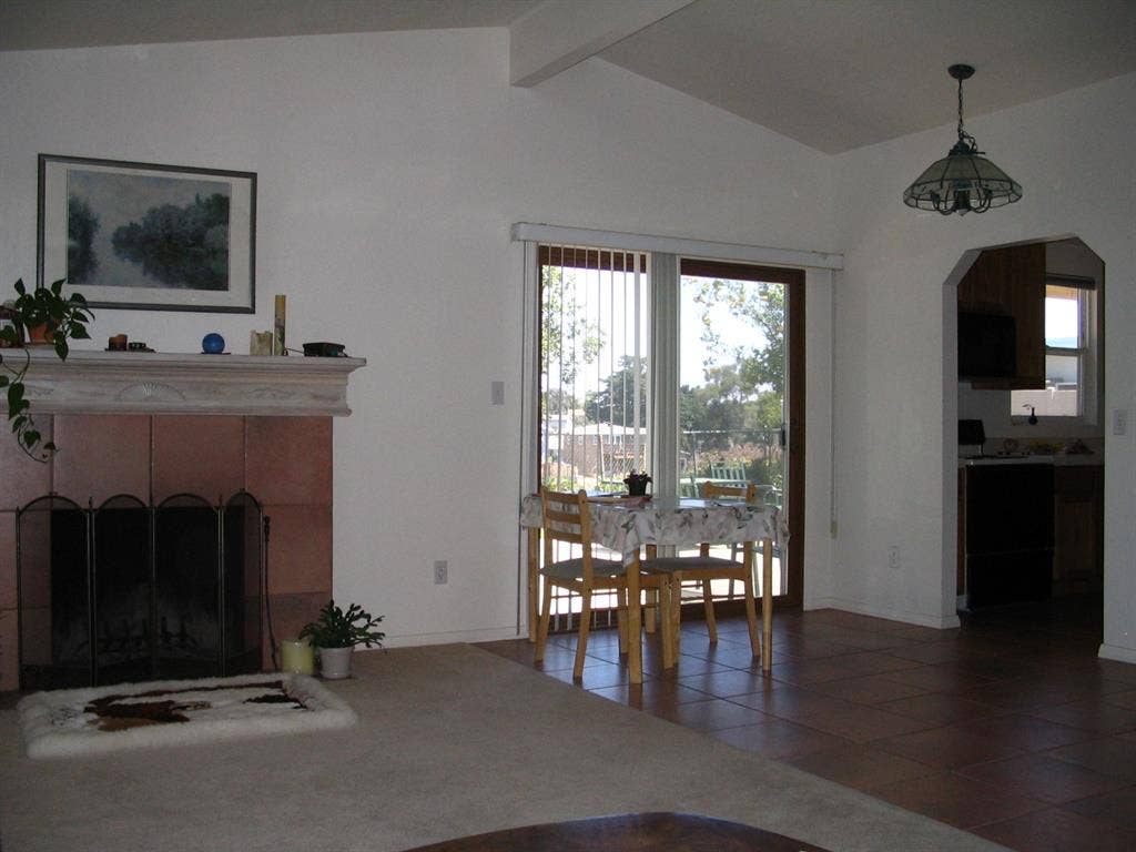 Room avail, flex start date Sept