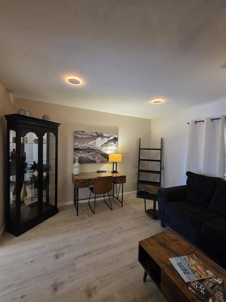 3 bed | 2 bath Post Call Paradise