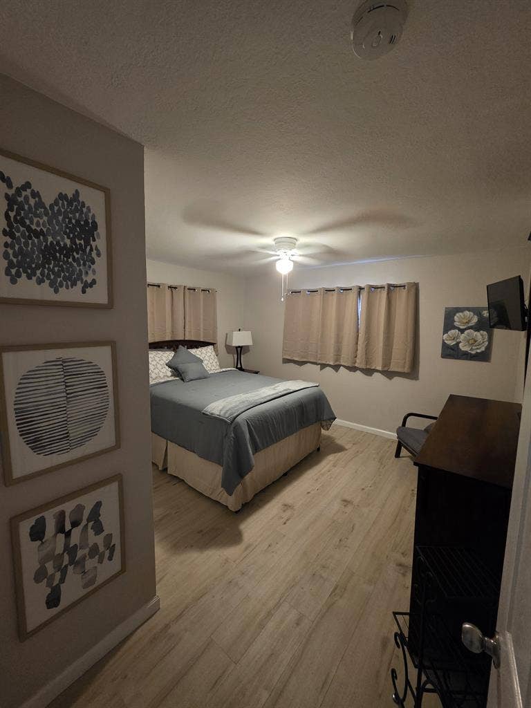 3 bed | 2 bath Post Call Paradise