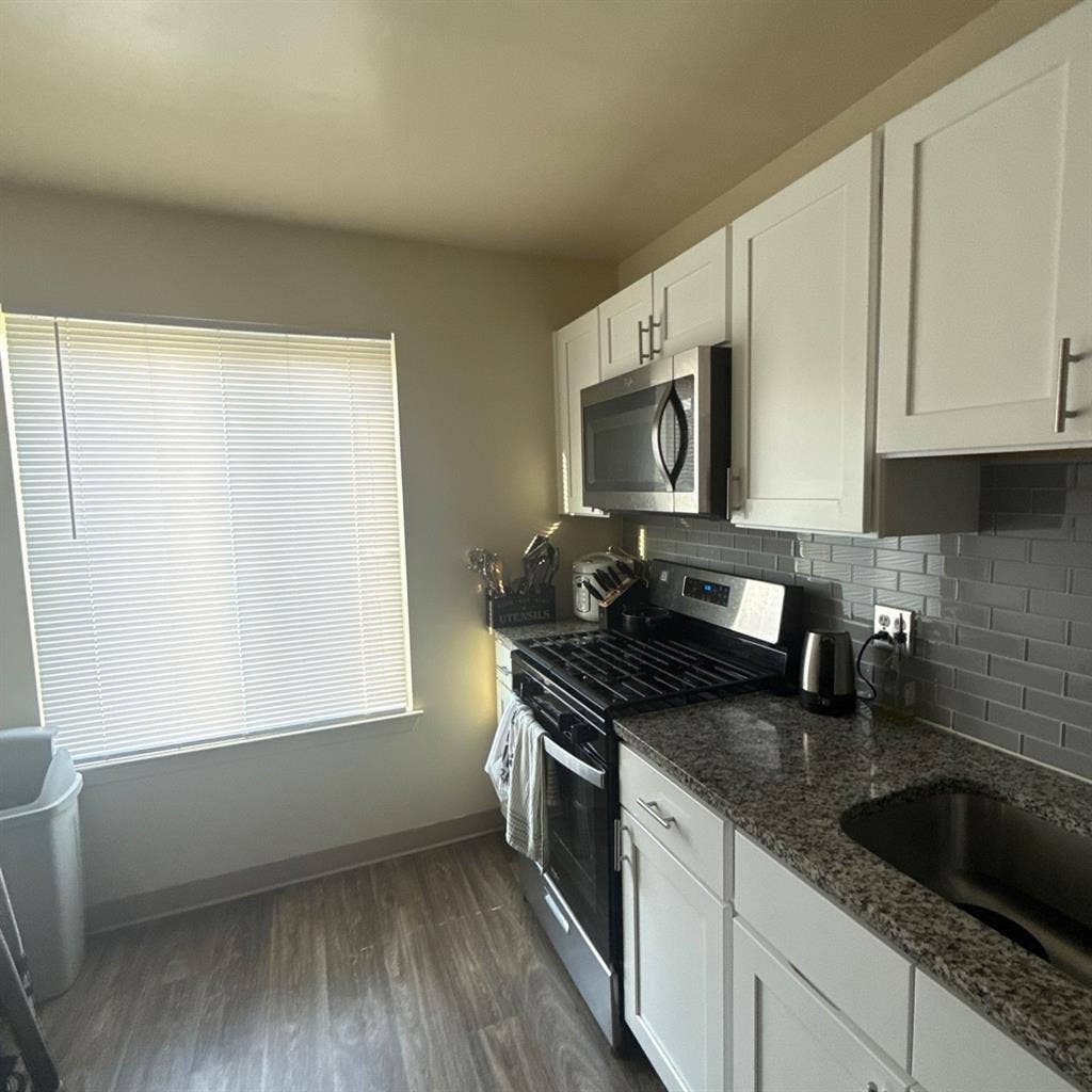 1Bd 1 Br