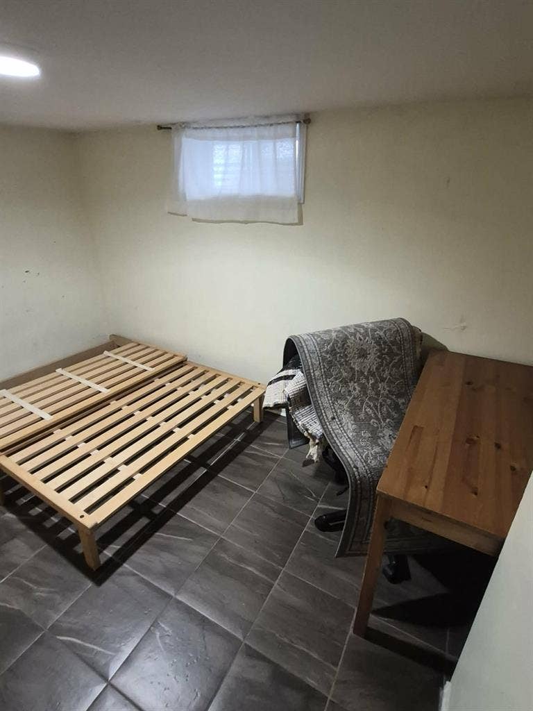 Female roommate needed sublet