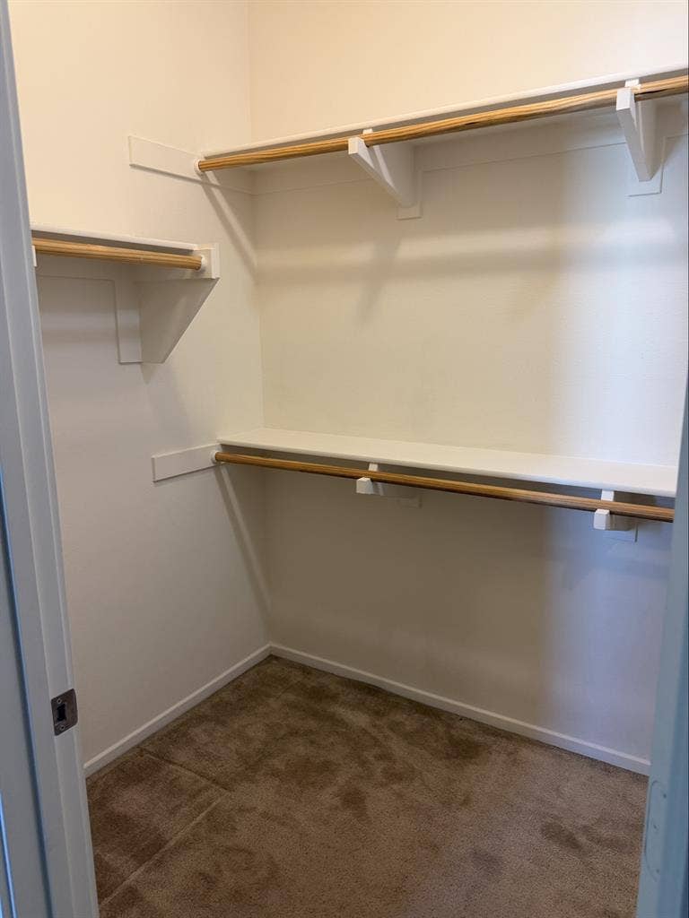 PRIVATE MASTER BEDROOM FOR RENT