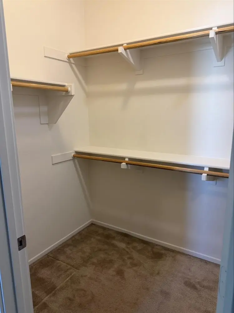 PRIVATE MASTER BEDROOM FOR RENT