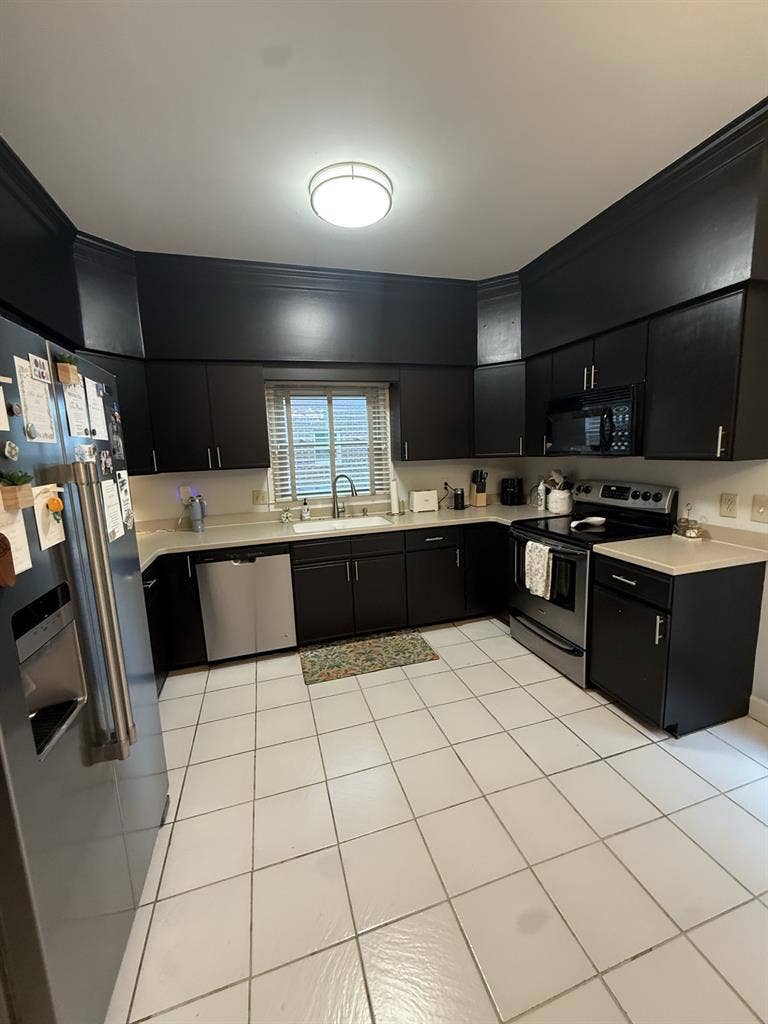 Roommate Needed in Green Hills