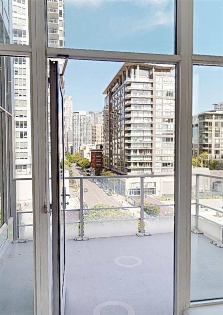 DTLA 2 Bedroom High rise