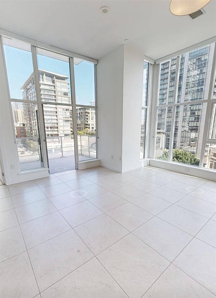 DTLA 2 Bedroom High rise