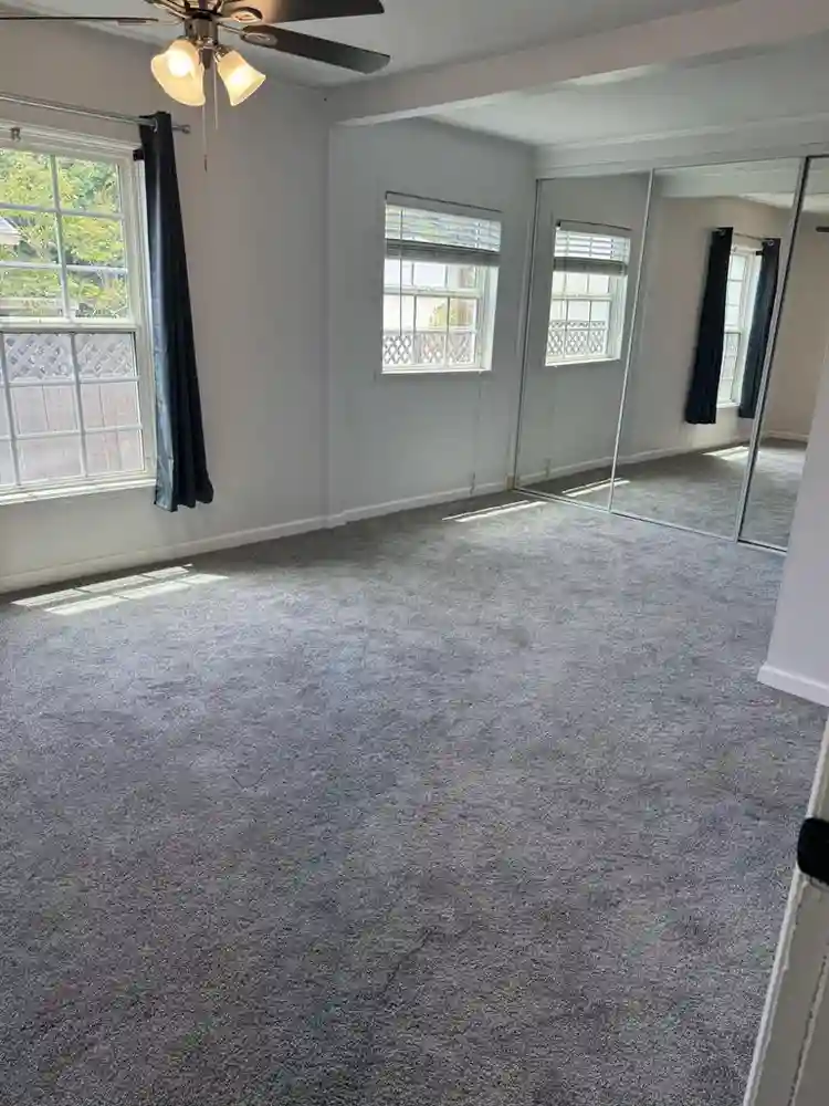 Master bedroom for rent