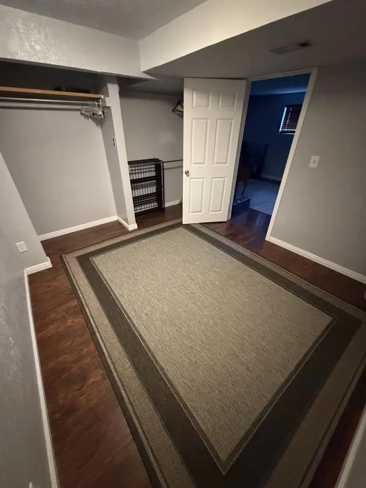 $650/month 4bed 2 bath. 1-2 Roomate