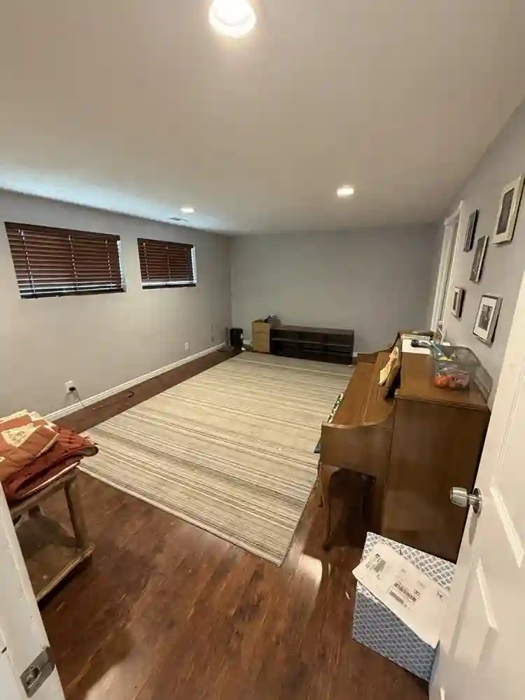$650/month 4bed 2 bath. 1-2 Roomate