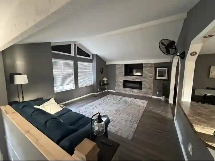 $650/month 4bed 2 bath. 1-2 Roomate