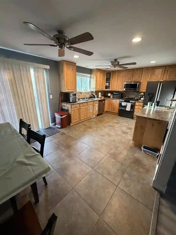 $650/month 4bed 2 bath. 1-2 Roomate