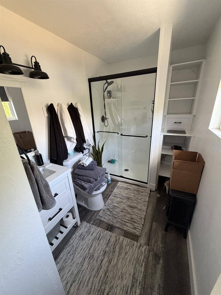 $650/month 4bed 2 bath. 1-2 Roomate