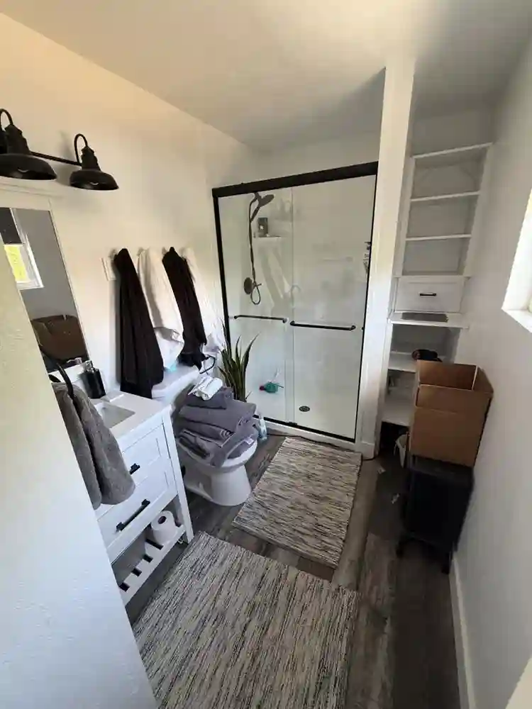 $650/month 4bed 2 bath. 1-2 Roomate