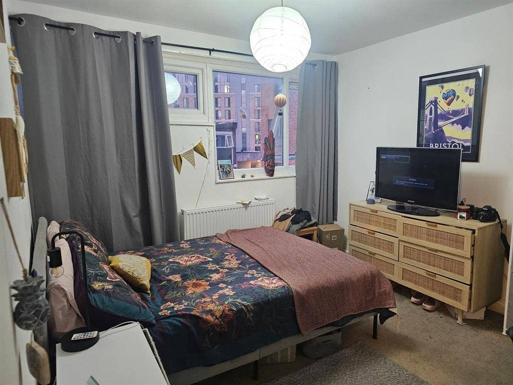 Room for Rent in Bedminster!