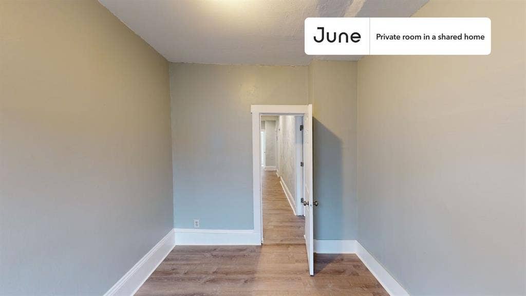 7 BR in Boston