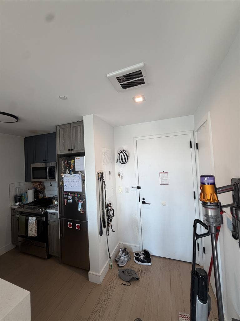 Private Terrace in LIC, Free Month