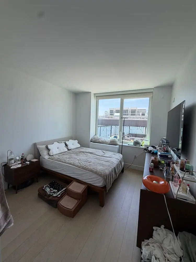 Private Terrace in LIC, Free Month