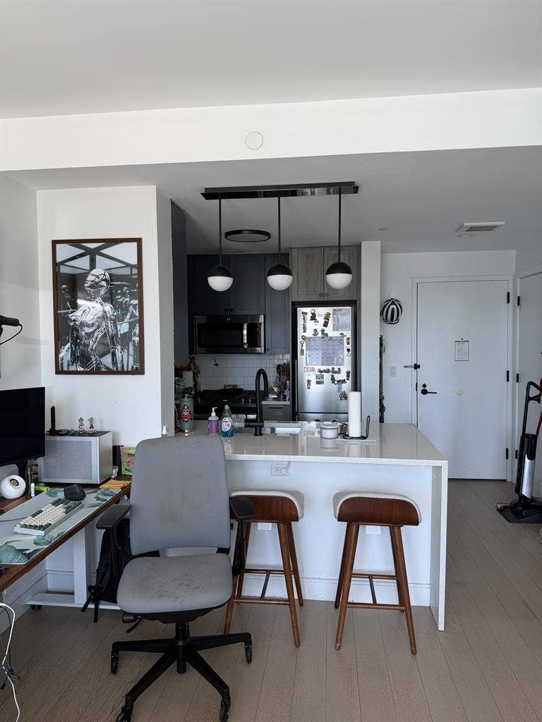 Private Terrace 1BR LIC, Free Month