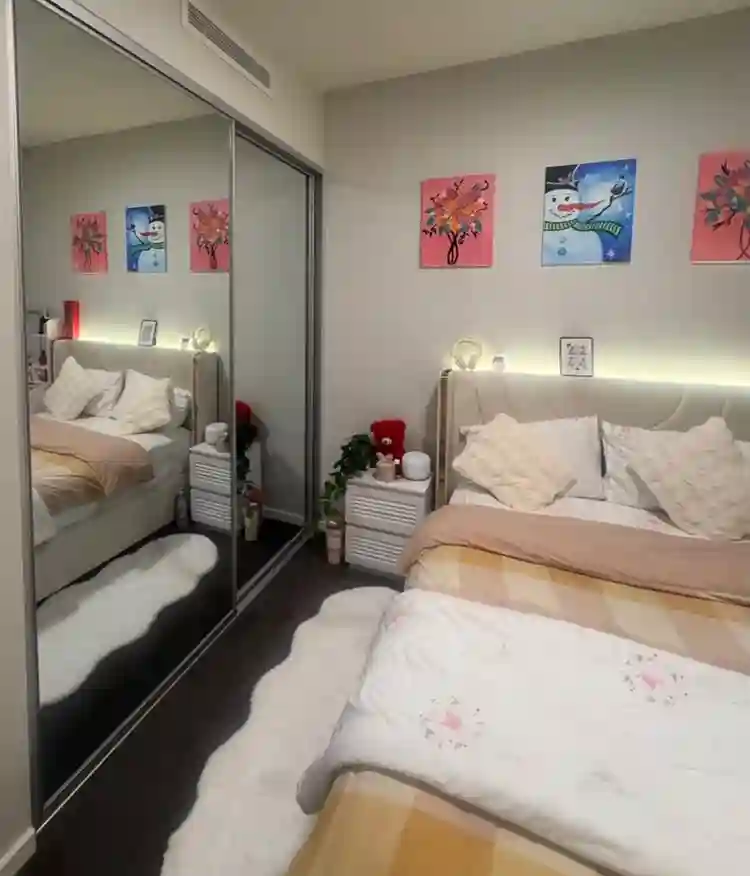 Please call me: 1 Private bedroom