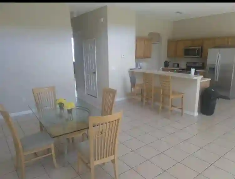 Pool home room for rent