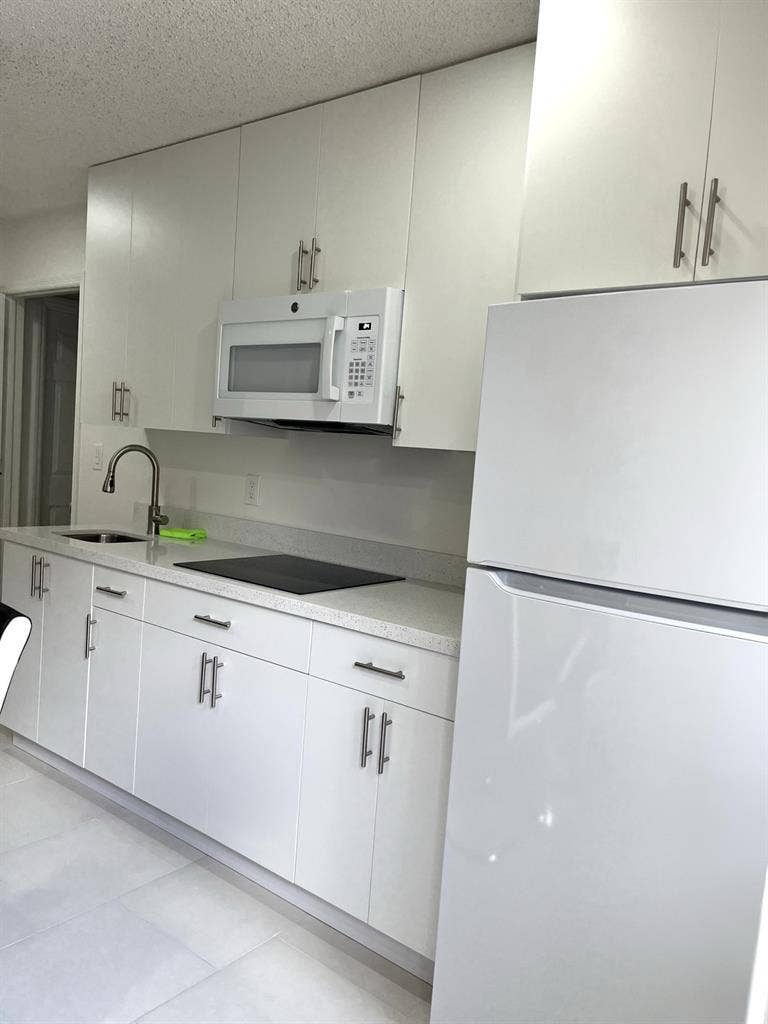 Furnished, utilities,washer/dryer