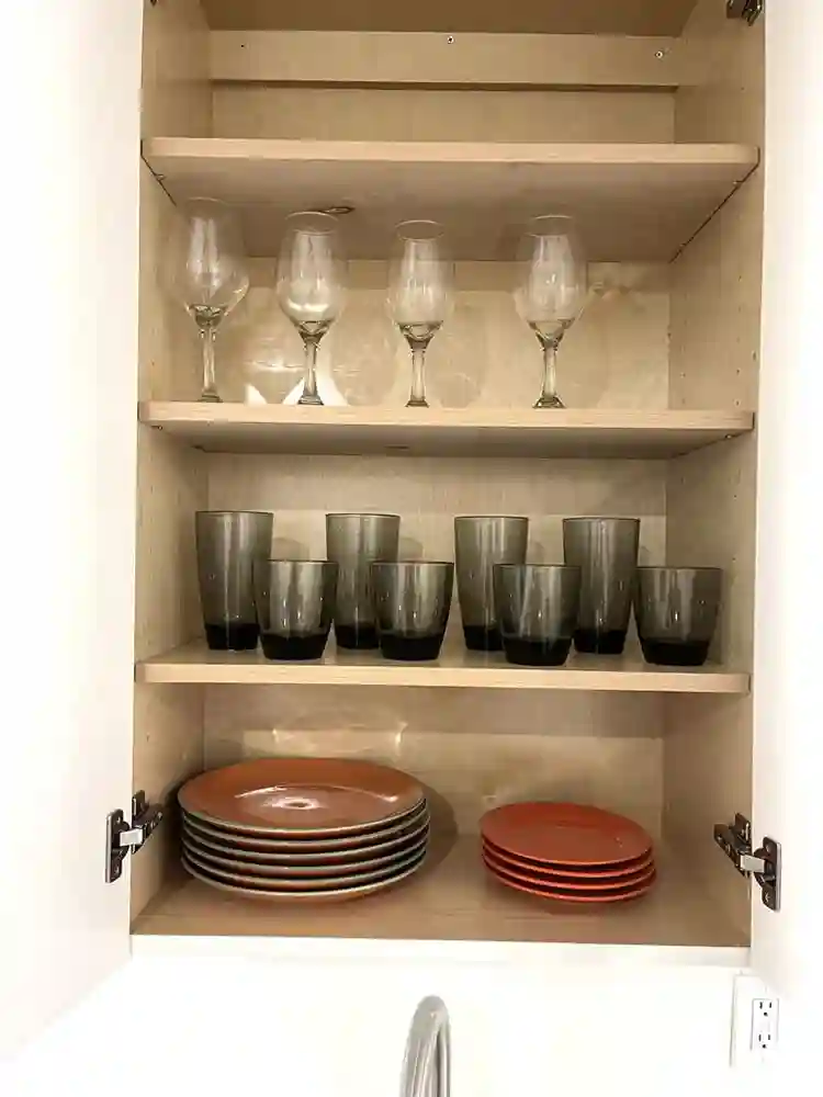 Furnished, utilities,washer/dryer