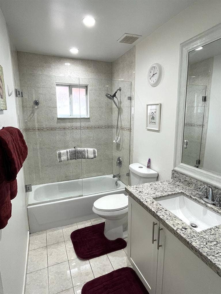 Furnished, utilities,washer/dryer