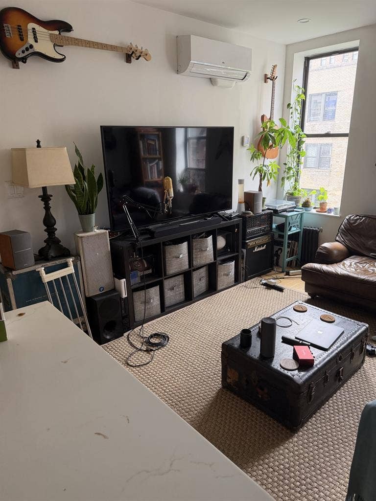 Upper East Side Room For Rent