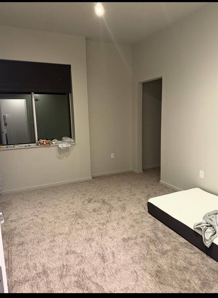 Private Room Near Creighton – $990