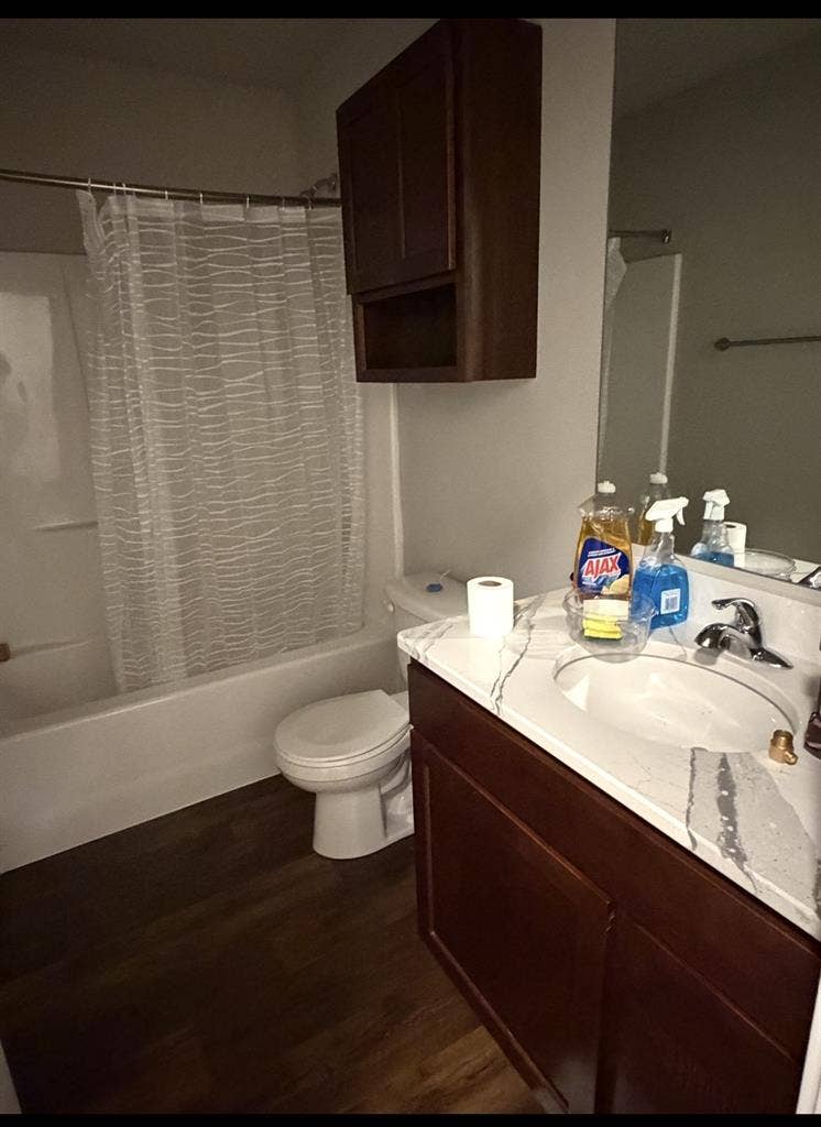Private Room Near Creighton – $990