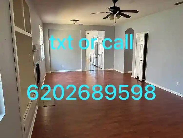 New Listing *Utilities included*