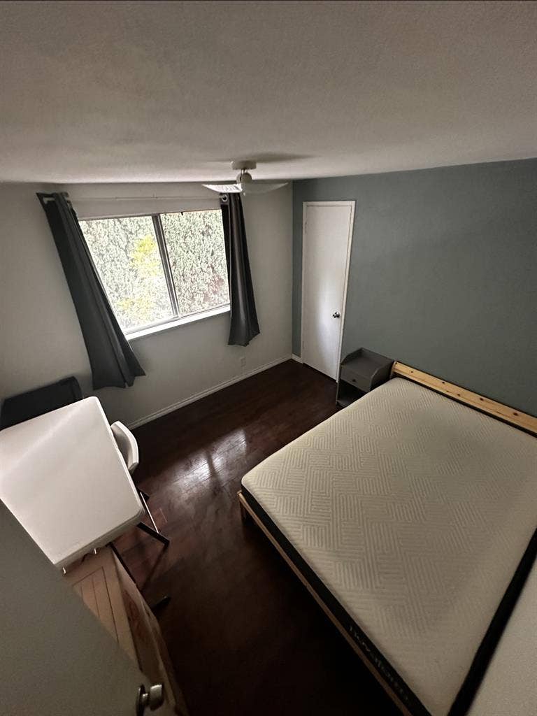 Room for Rent in Irvine!.