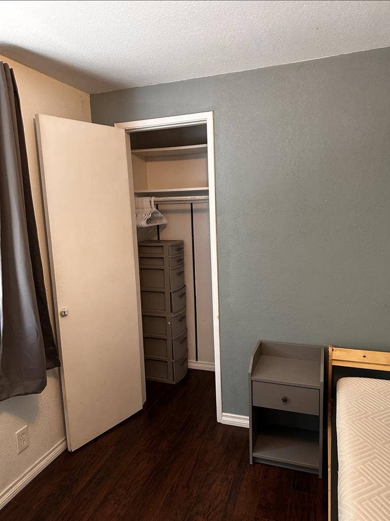 Room for Rent in Irvine!.