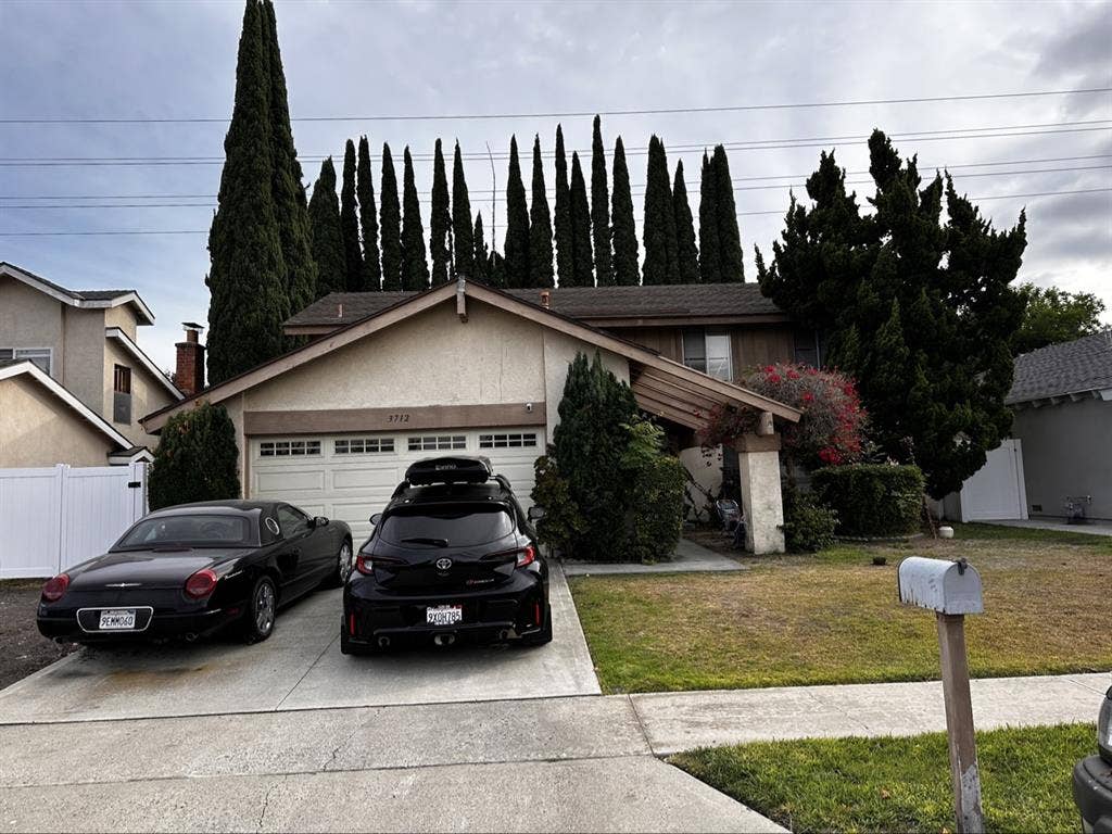 Room for Rent in Irvine!.