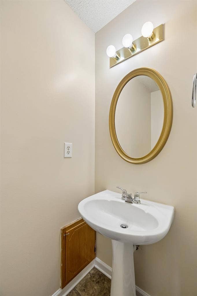 Roommates Needed In Clarksville TN