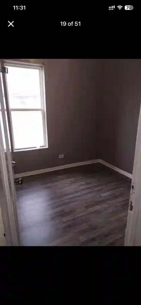 rooms for rent right off green line