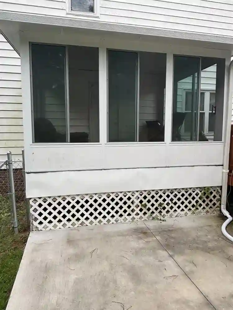 Private upstairs bedroom/bath