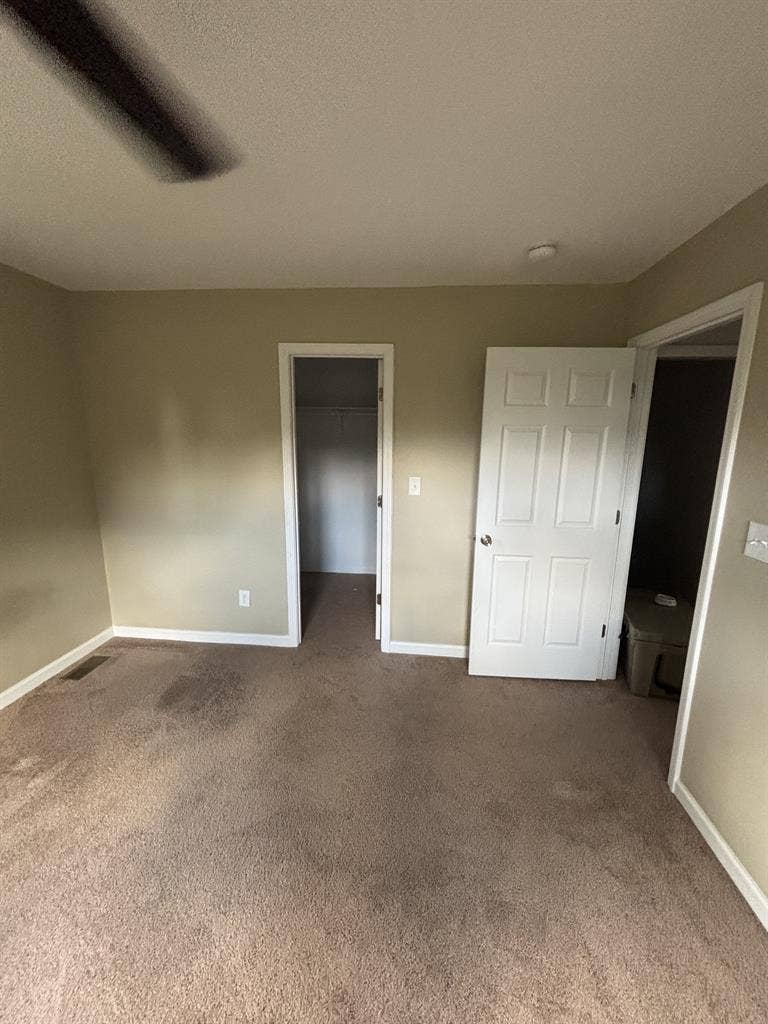 Private upstairs bedroom/bath